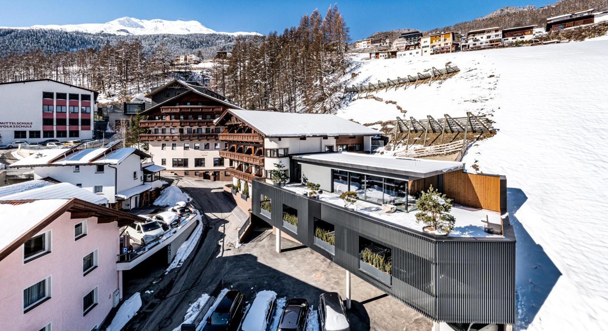 Hotel Alpina Soelden - Adults Only Exterior photo